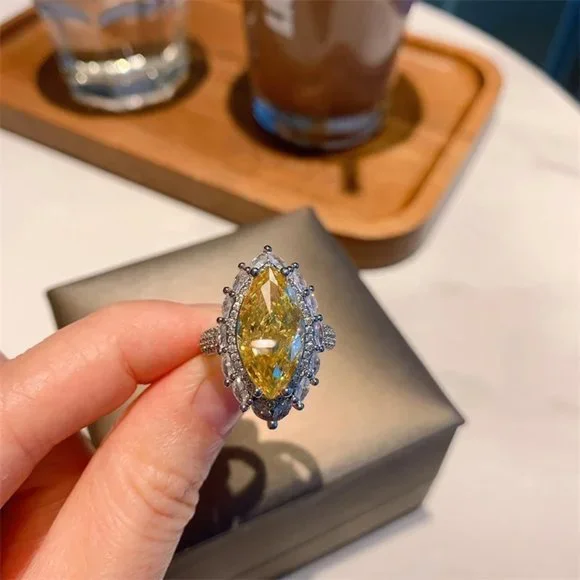 New 925 Silver Marquise Cut Yellow CZ Vintage Ring - Picture 2 of 6